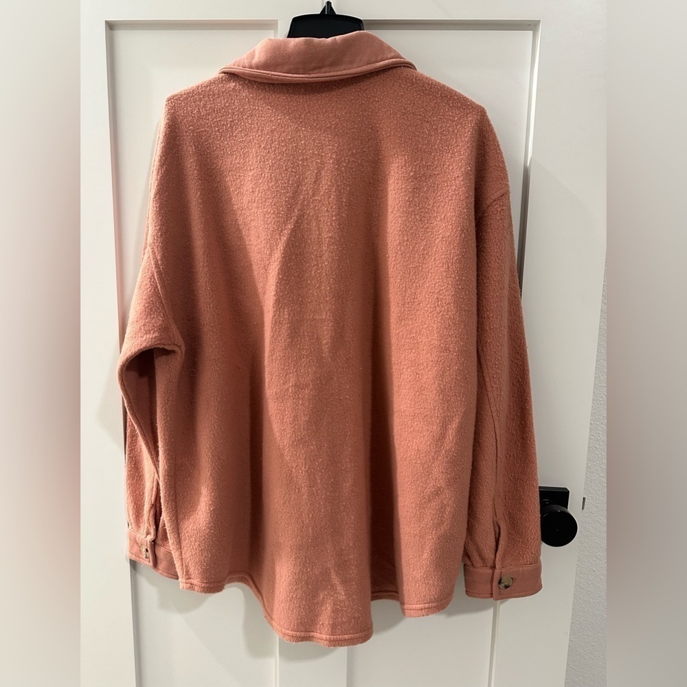 NWT Wonderly Fuzzy button down Shacket in Dull Rose, size L, brand new, pink - Picture 2 of 10